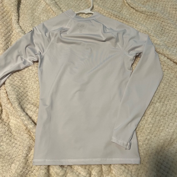 Roxy UPF50 Sunguard long sleeve top - Picture 2 of 2